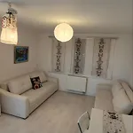 아파트 Apartman Kinder *